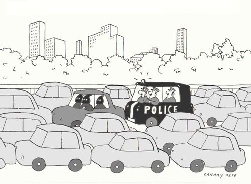 police chasing robbers in traffic jam