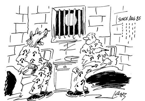 Full moon brings out werewolf in prison cell