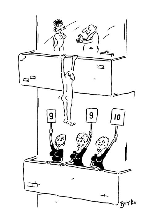 Women estimates naked man hanging from the terrace of his lover
