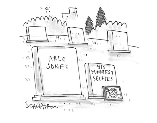 Arlo Jones: His Funniest Selfies.