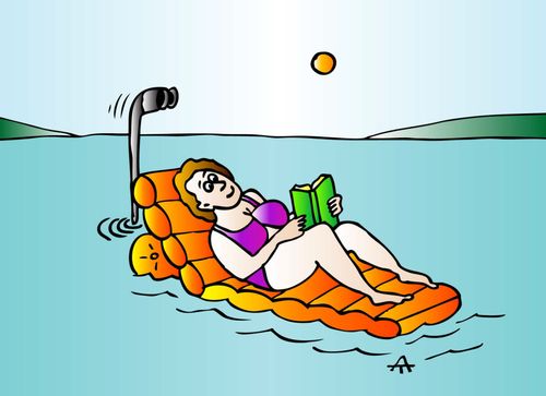 Periscopes reads over a sunbather's shoulder.