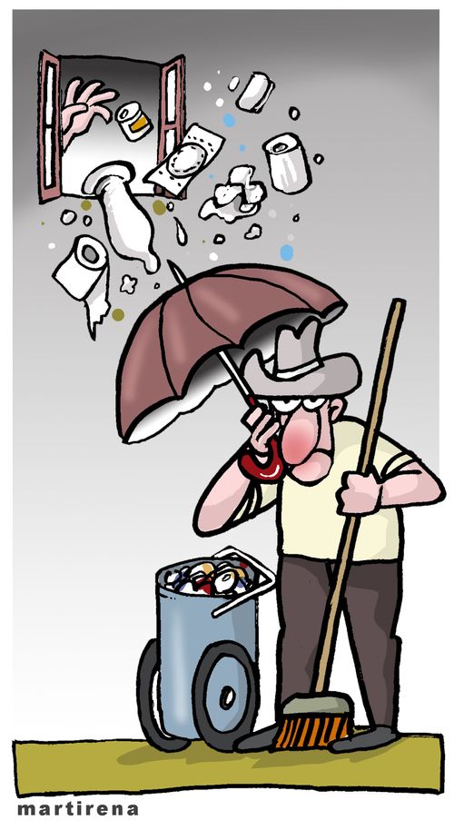 Garbage dumped in the streets