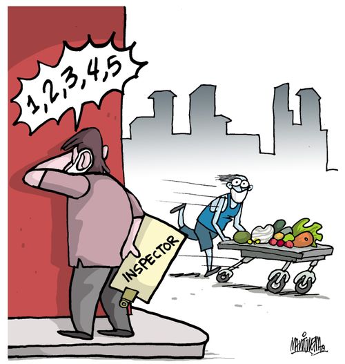 Sellers and Inspectors in Cuba