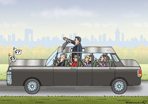 G7 Limo. . .whose in the driving seat